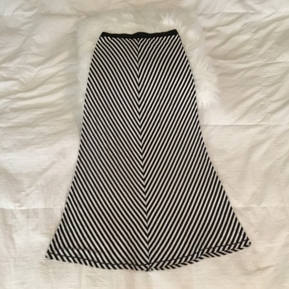 Max Studio Black and White Stripe A-Line  Skirt - Picture 1 of 4